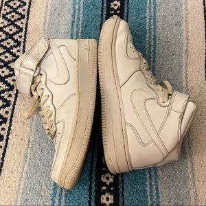 White 🤍Nike Air Force Ones High Top AF1 Size 6